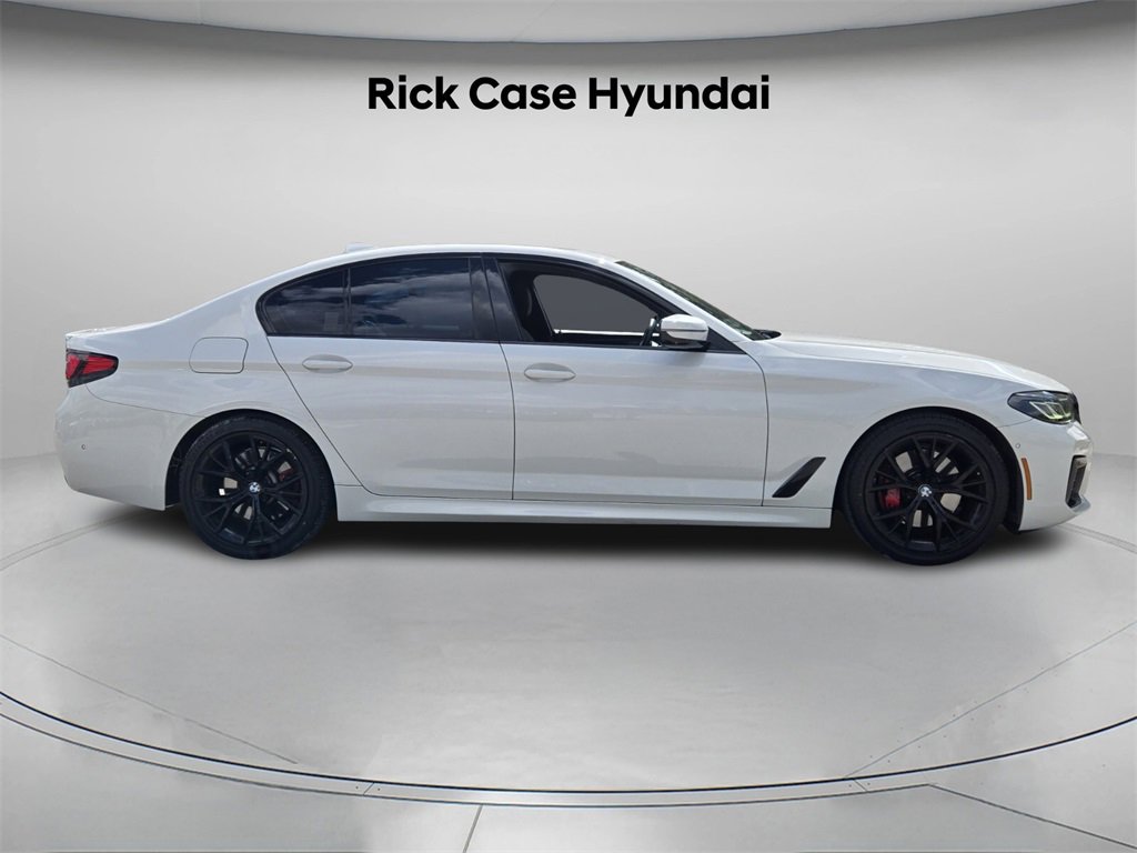 Used 2021 BMW 530i w/ M Sport Package image 4
