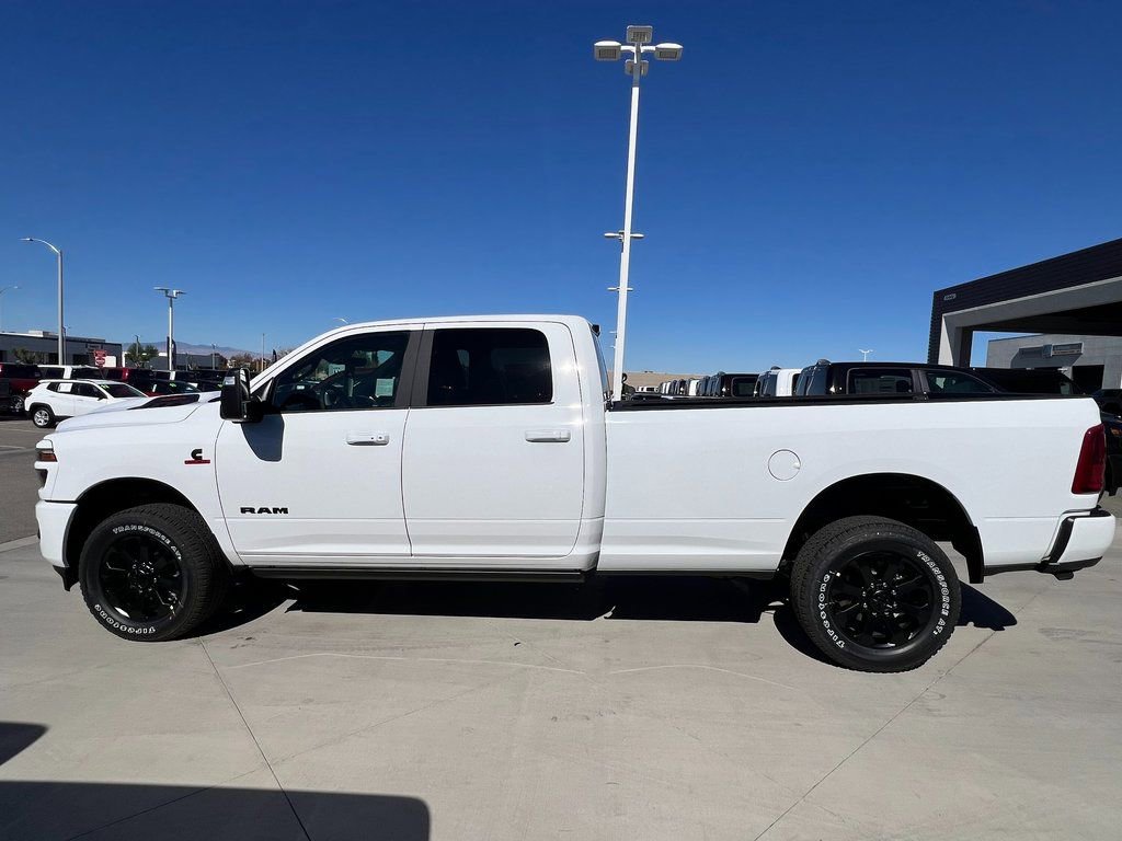 New 2026 RAM 2500 Laramie AWD/4WD image 3