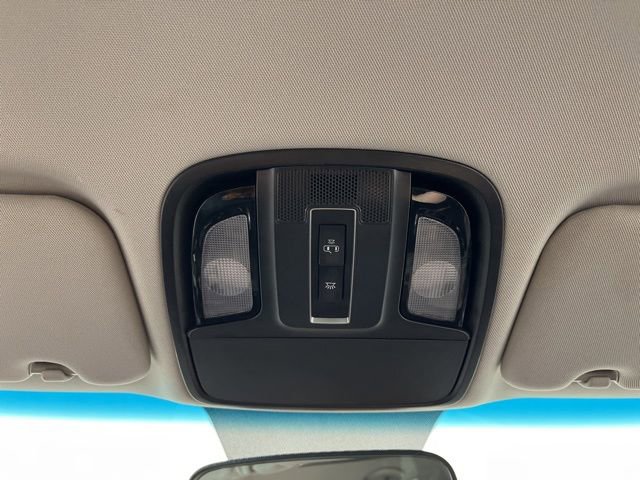 Used 2020 Kia Sorento LX image 32