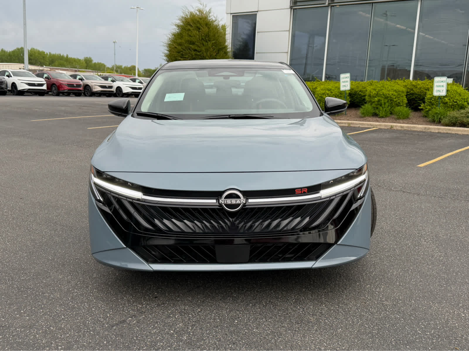 New 2026 Nissan Sentra SR FWD image 2