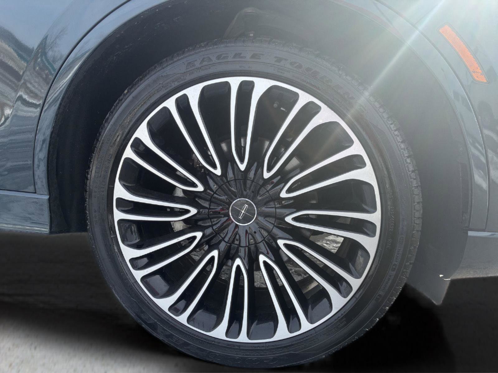 Used 2020 Lincoln Aviator Black Label w/ Dynamic Handling Package image 31