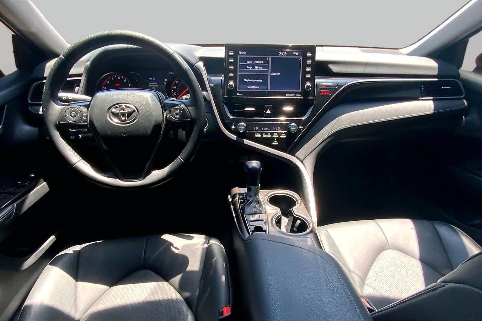 Used 2023 Toyota Camry XSE FWD image 16