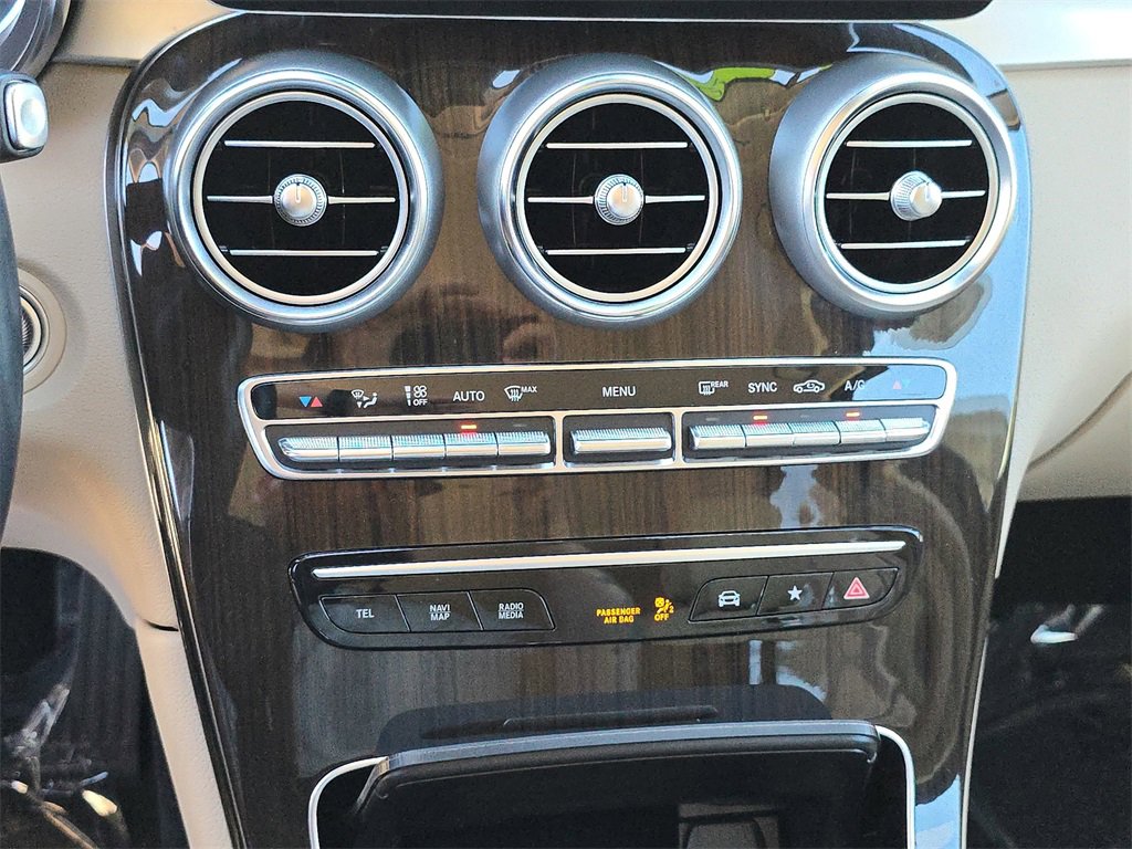 Used 2022 Mercedes-Benz GLC 300 4MATIC image 31