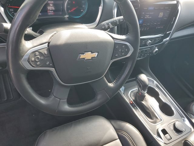 Certified 2021 Chevrolet Traverse LT w/ LT Premium Package AWD/4WD image 19