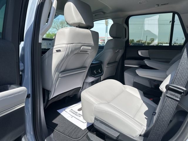 Used 2026 Ford Expedition Active image 33