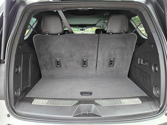 Used 2023 Chevrolet Tahoe High Country AWD/4WD image 16