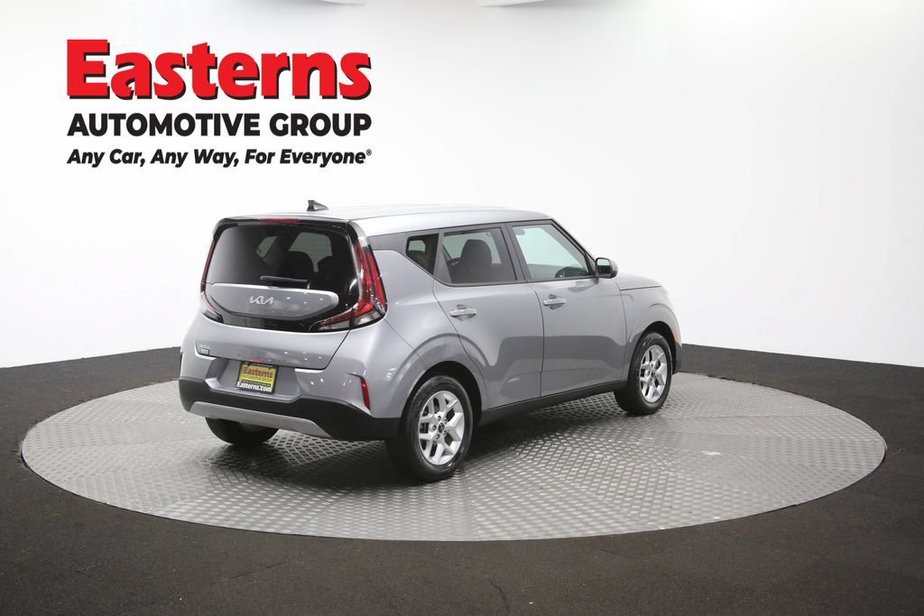 Used 2025 Kia Soul LX w/ LX Technology Package FWD image 39