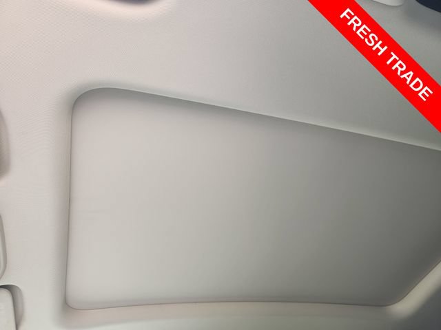Used 2022 Buick Envision Avenir w/ Technology Package II FWD image 25