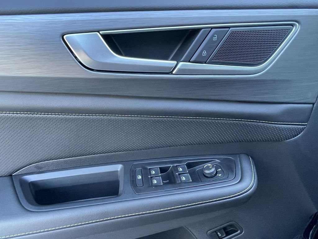 New 2026 Volkswagen Atlas Cross Sport SE AWD/4WD image 17