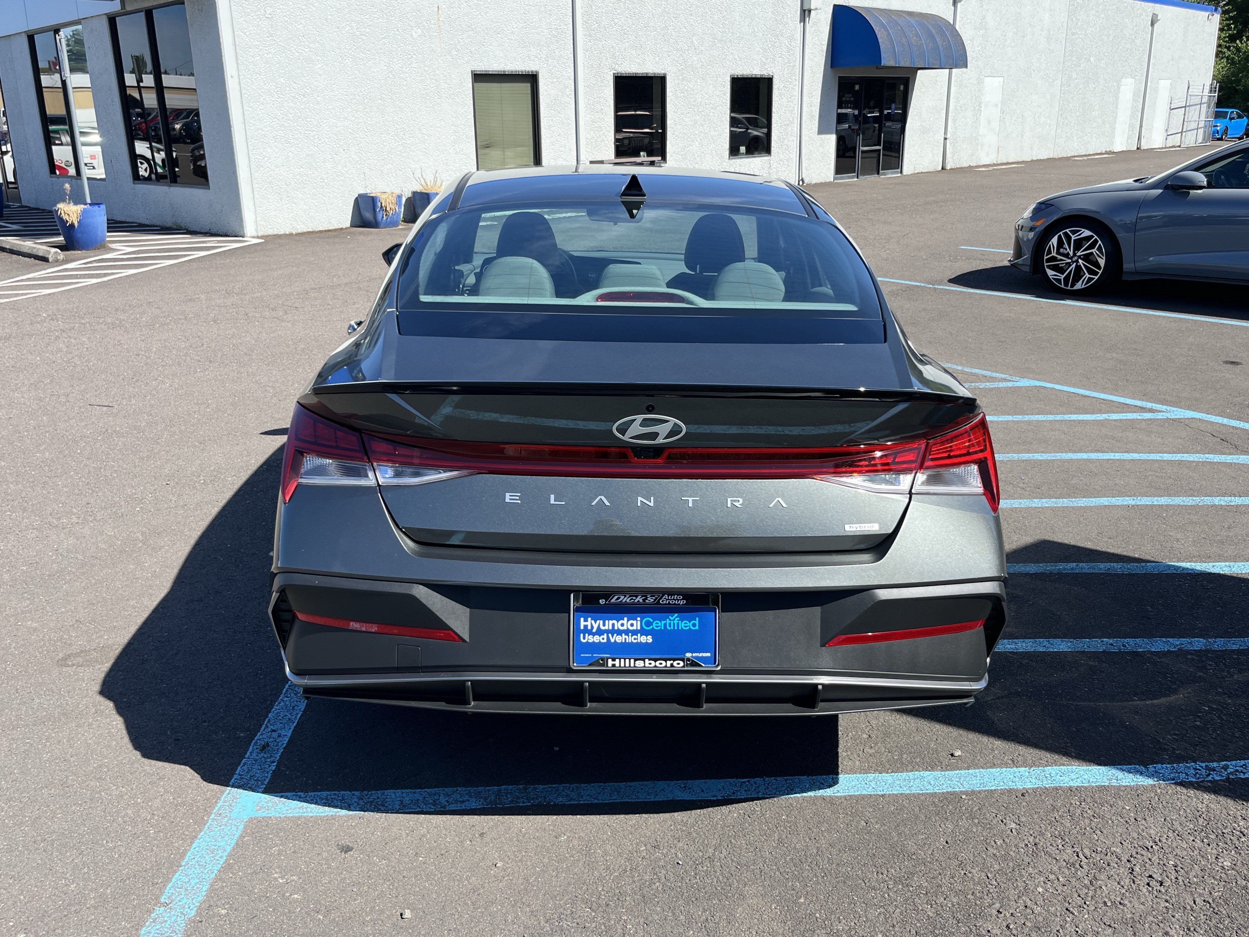 Certified 2025 Hyundai Elantra Hybrid FWD image 4