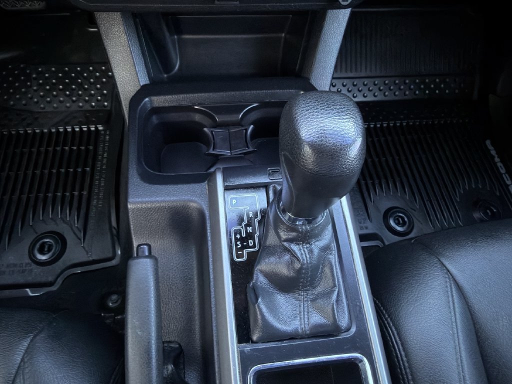 Used 2019 Toyota Tacoma SR5 RWD image 23