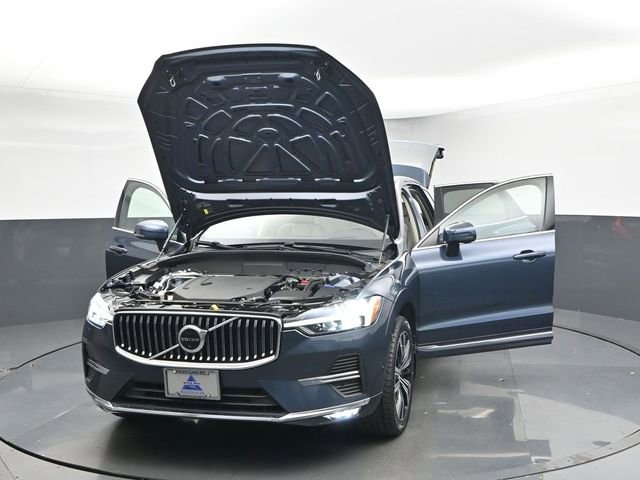 Used 2023 Volvo XC60 B6 Ultimate w/ Climate Package image 54