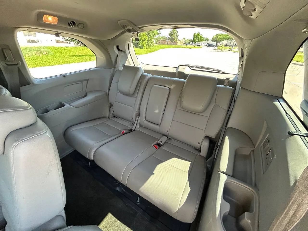 Used 2014 Honda Odyssey Touring image 14