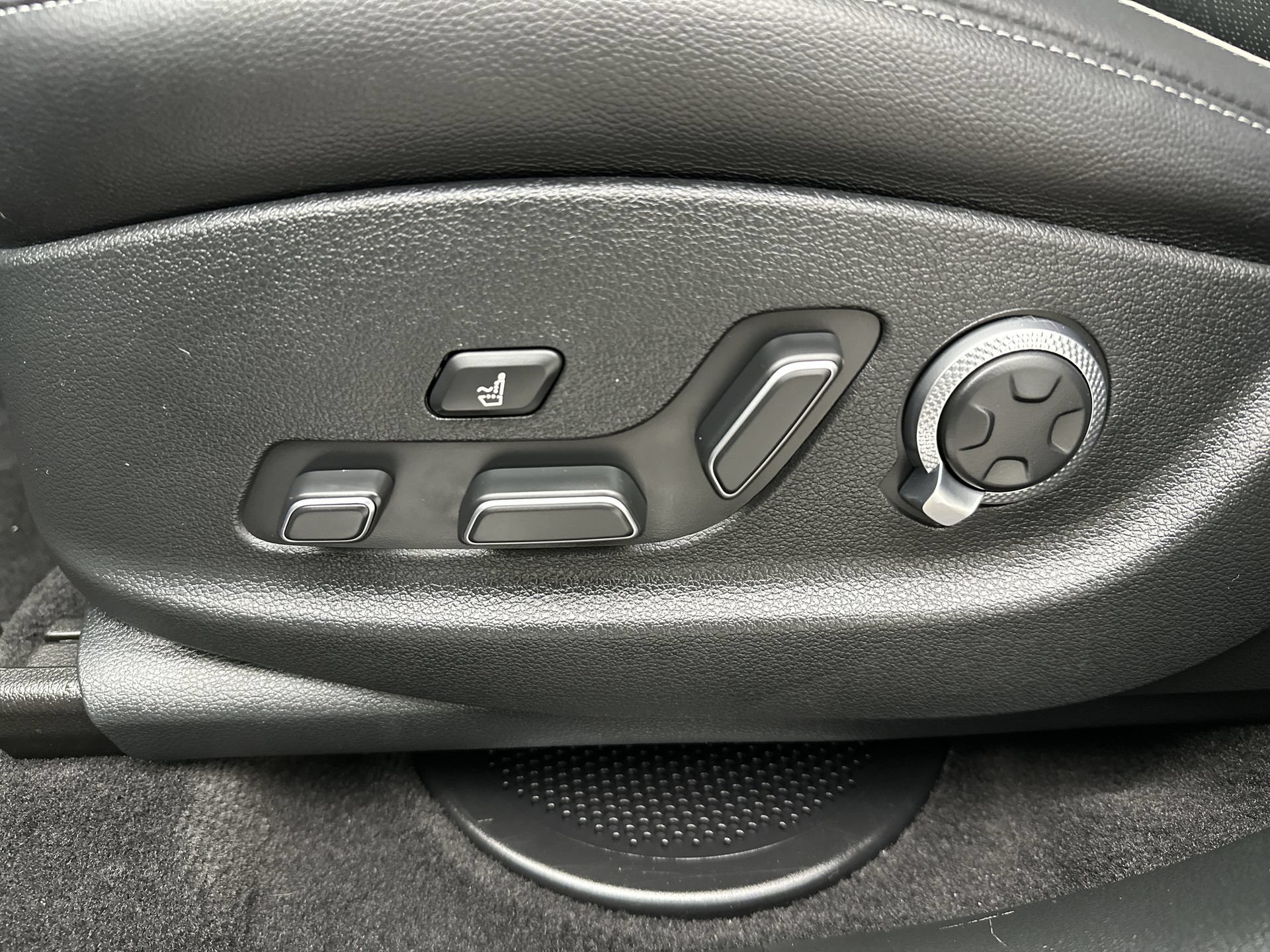 Certified 2026 Genesis GV80 3.5T Advanced AWD/4WD image 12