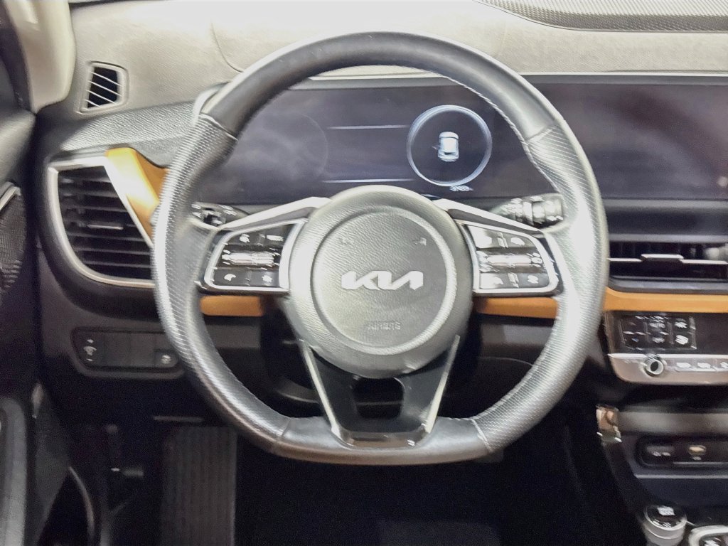 Used 2024 Kia Seltos SX AWD/4WD image 13