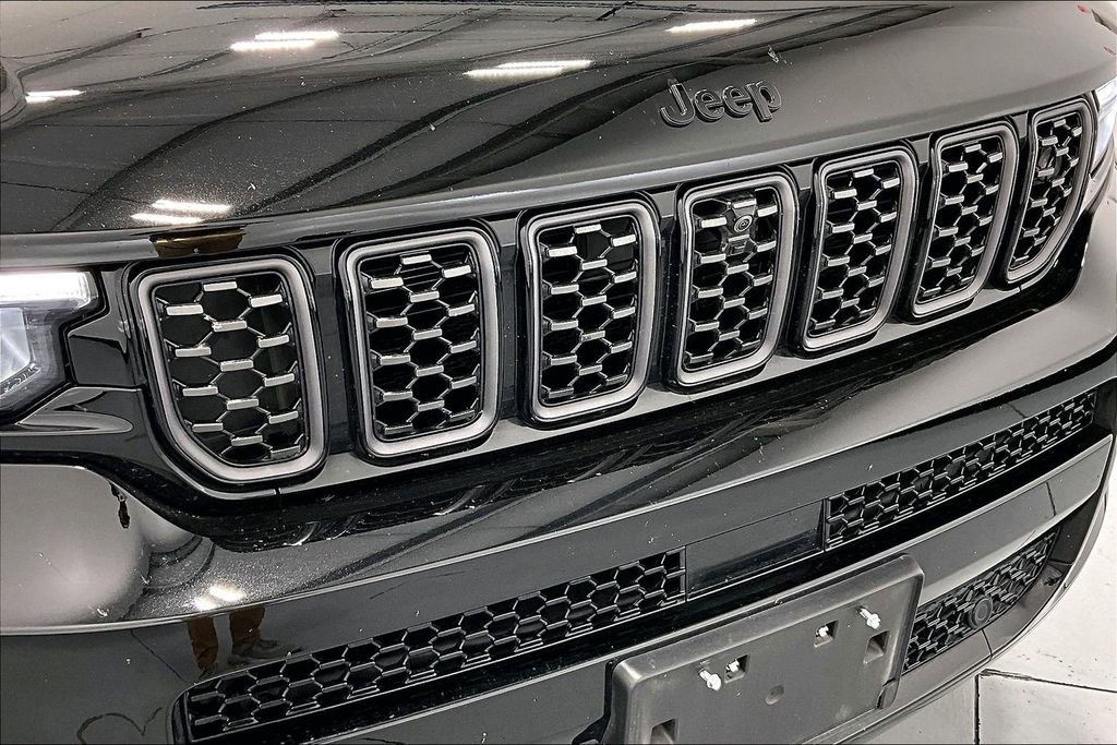 Used 2025 Jeep Grand Cherokee L Summit image 38