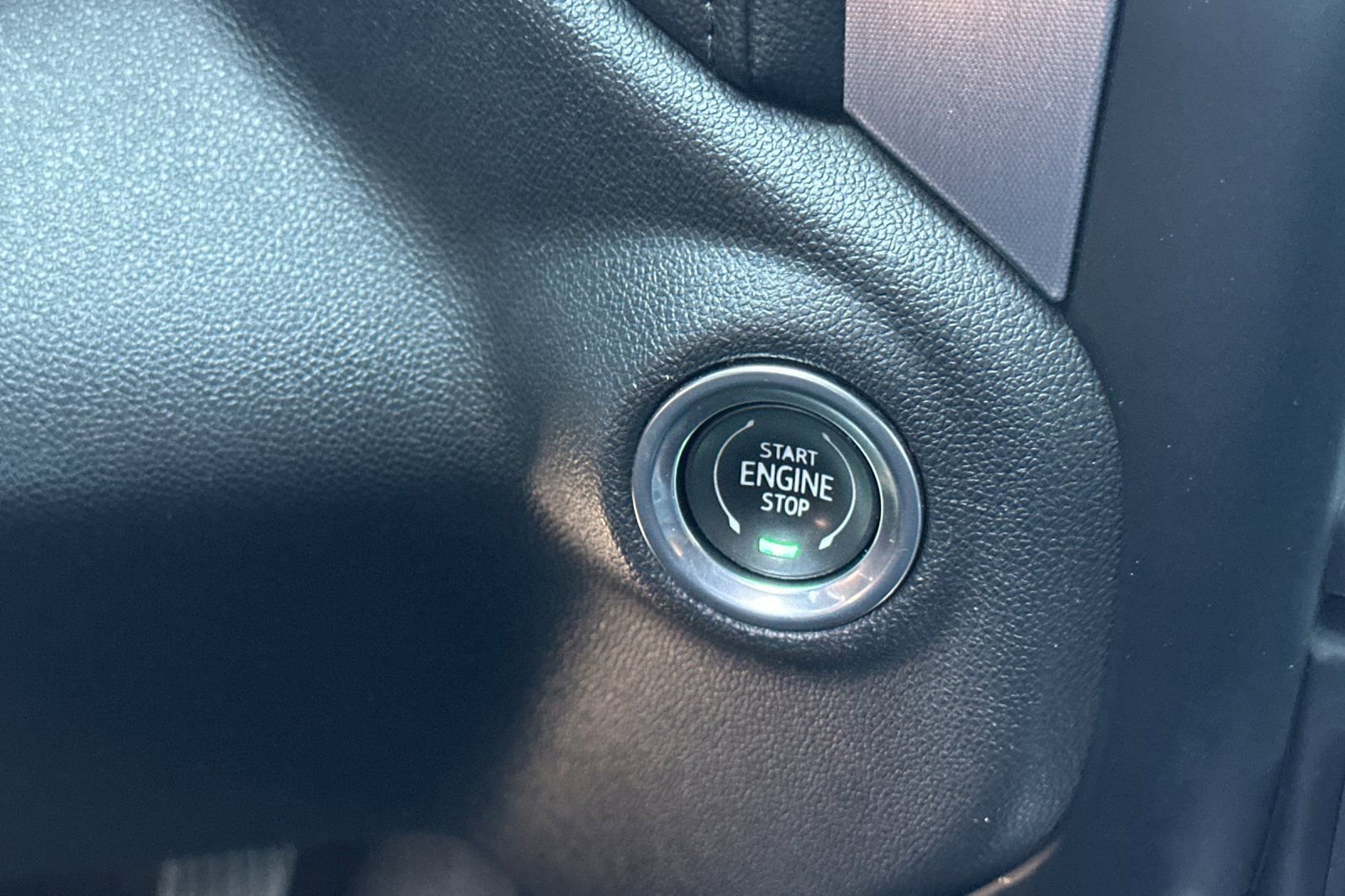 Used 2019 GMC Sierra 1500 SLT w/ SLT Premium Package image 28