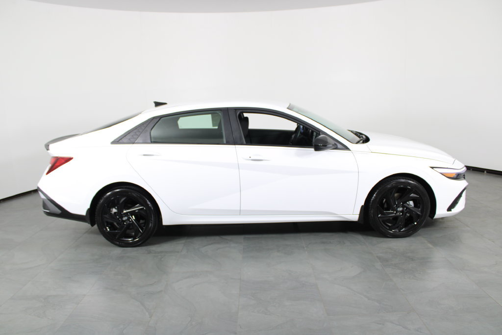 Certified 2026 Hyundai Elantra Sport FWD image 12