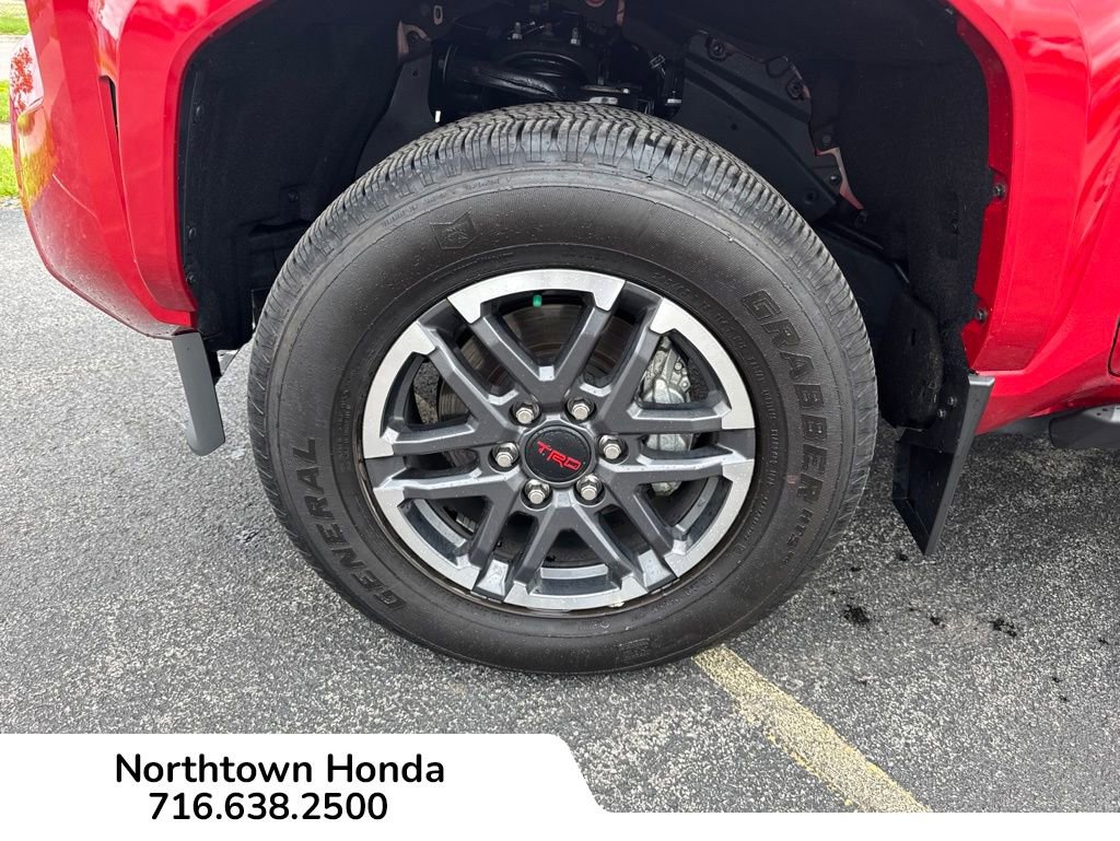 Used 2024 Toyota Tacoma TRD Sport w/ TRD Sport Premium Package AWD/4WD image 11