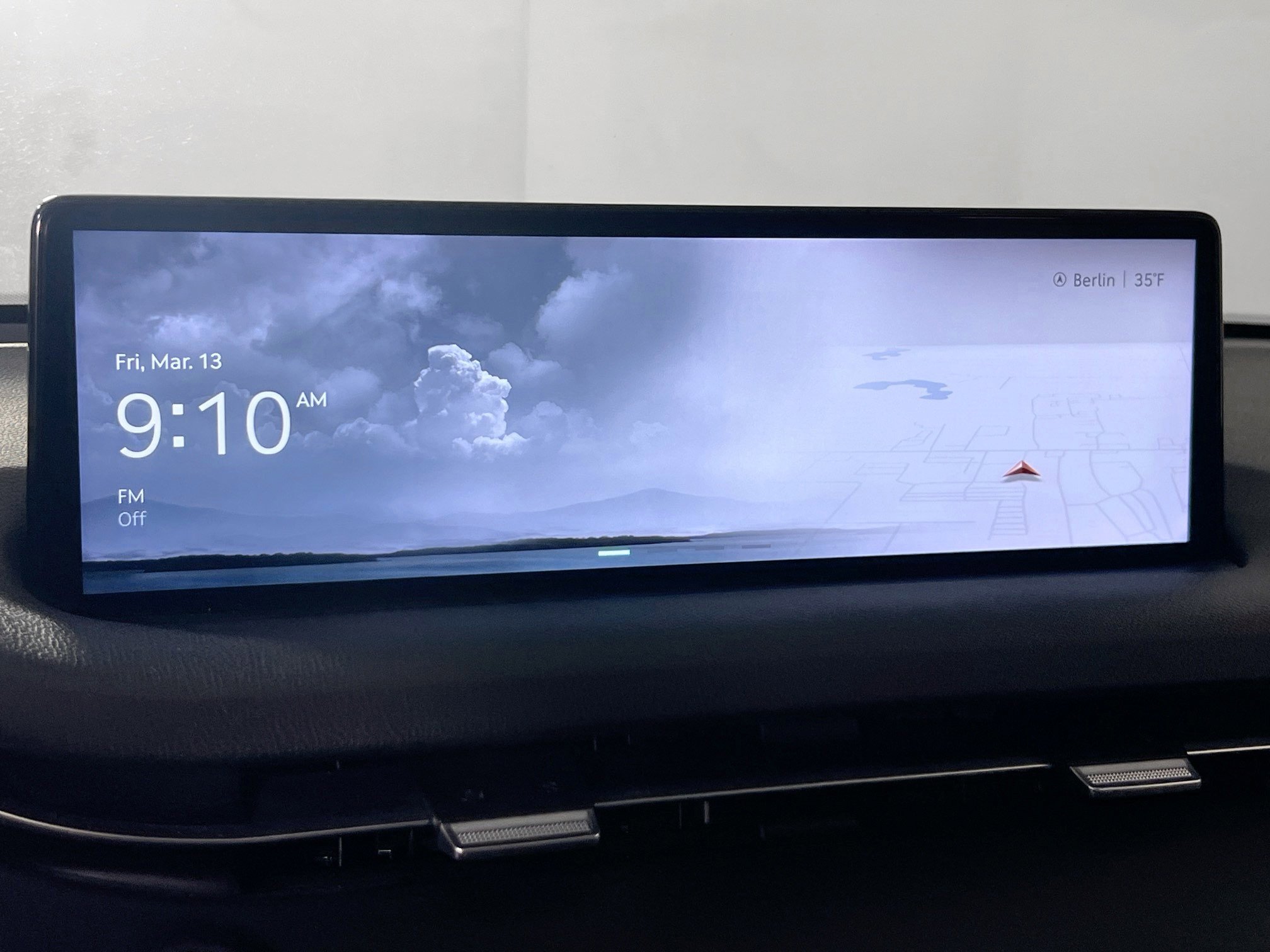 Used 2023 Genesis GV70 2.5T w/ Select Package image 15