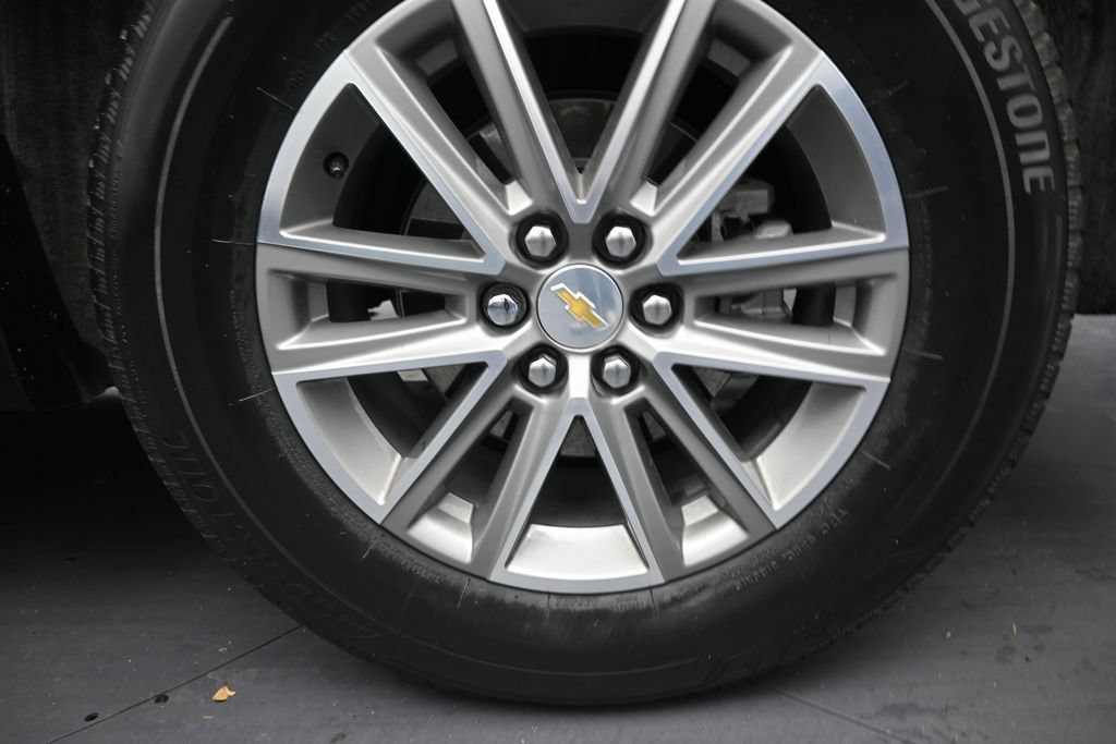 Used 2024 Chevrolet Traverse LT FWD image 10