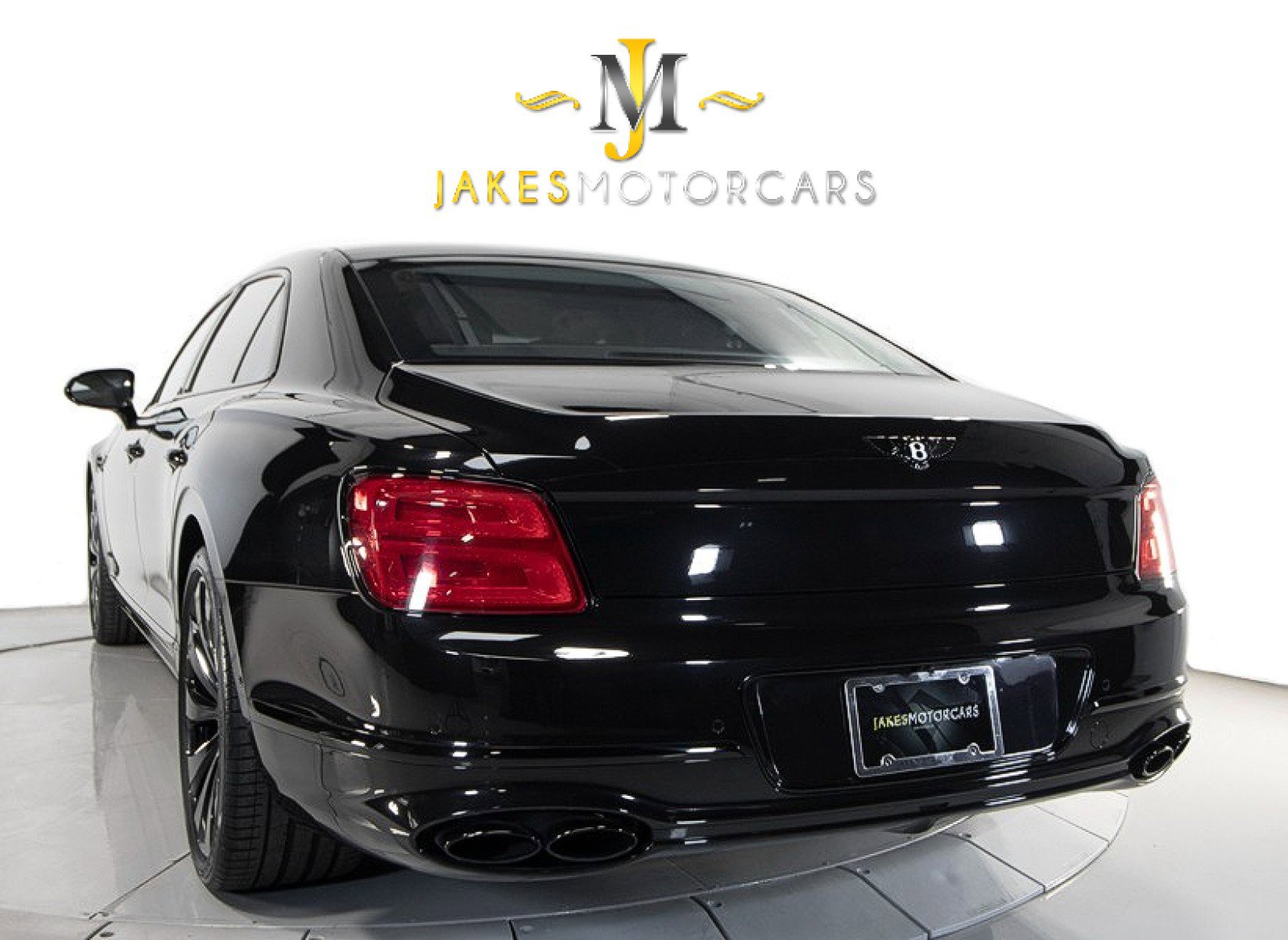 Used 2023 Bentley Flying Spur Azure image 8