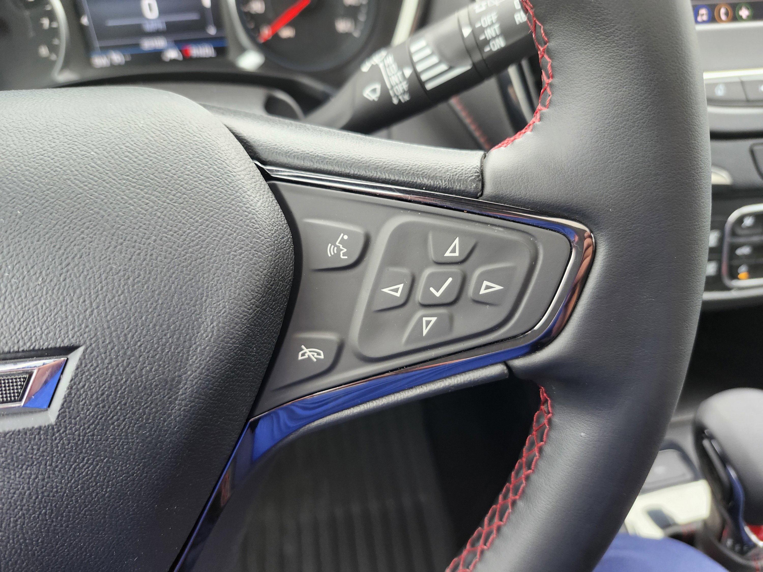 Used 2023 Chevrolet Equinox RS image 14