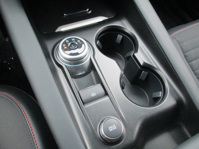Used 2025 Ford Explorer ST-Line AWD/4WD image 17
