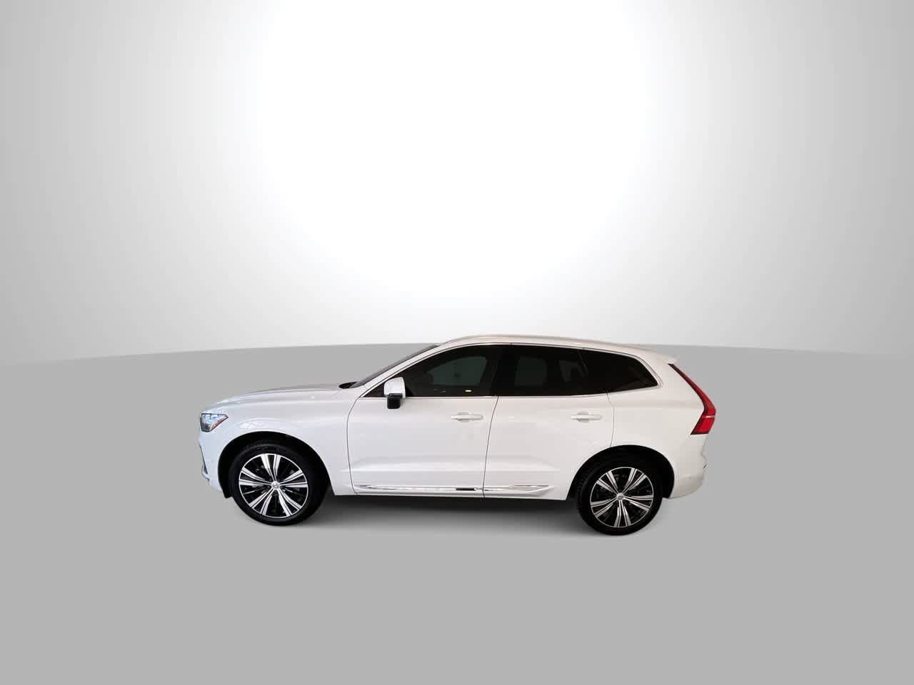 Used 2022 Volvo XC60 B5 Inscription w/ Advanced Package AWD/4WD image 5