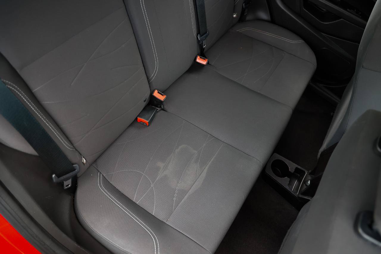Used 2014 Ford Fiesta SE FWD image 12