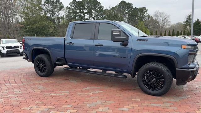 Used 2025 Chevrolet Silverado 2500 Custom w/ Custom Value Package AWD/4WD image 4