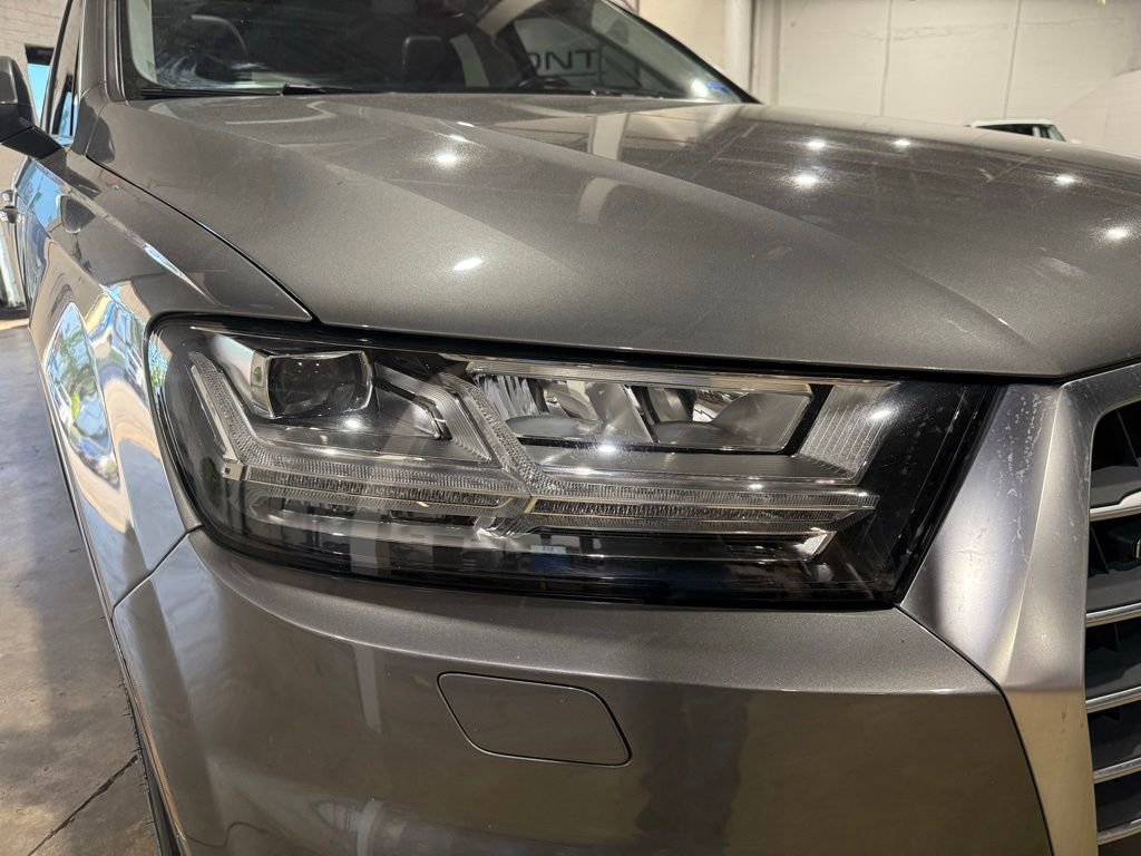 Used 2017 Audi Q7 3.0T Prestige AWD/4WD image 8