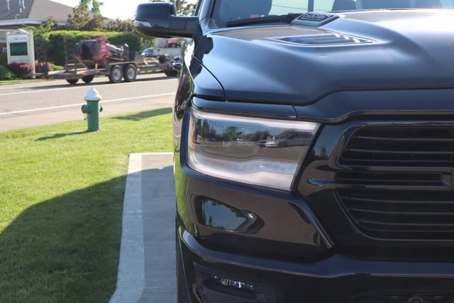 Used 2023 RAM 1500 Laramie AWD/4WD image 5