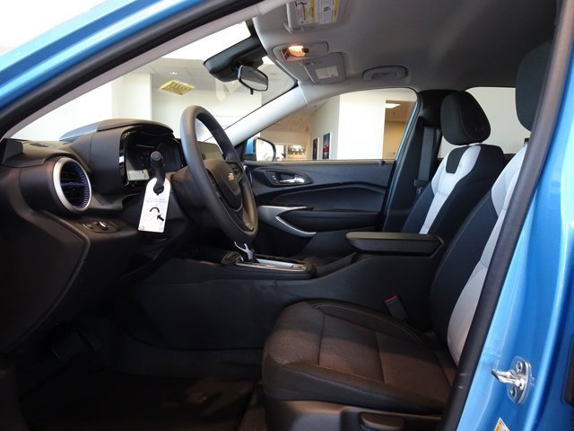 New 2026 Chevrolet Trax LS w/ LS Convenience Package image 5