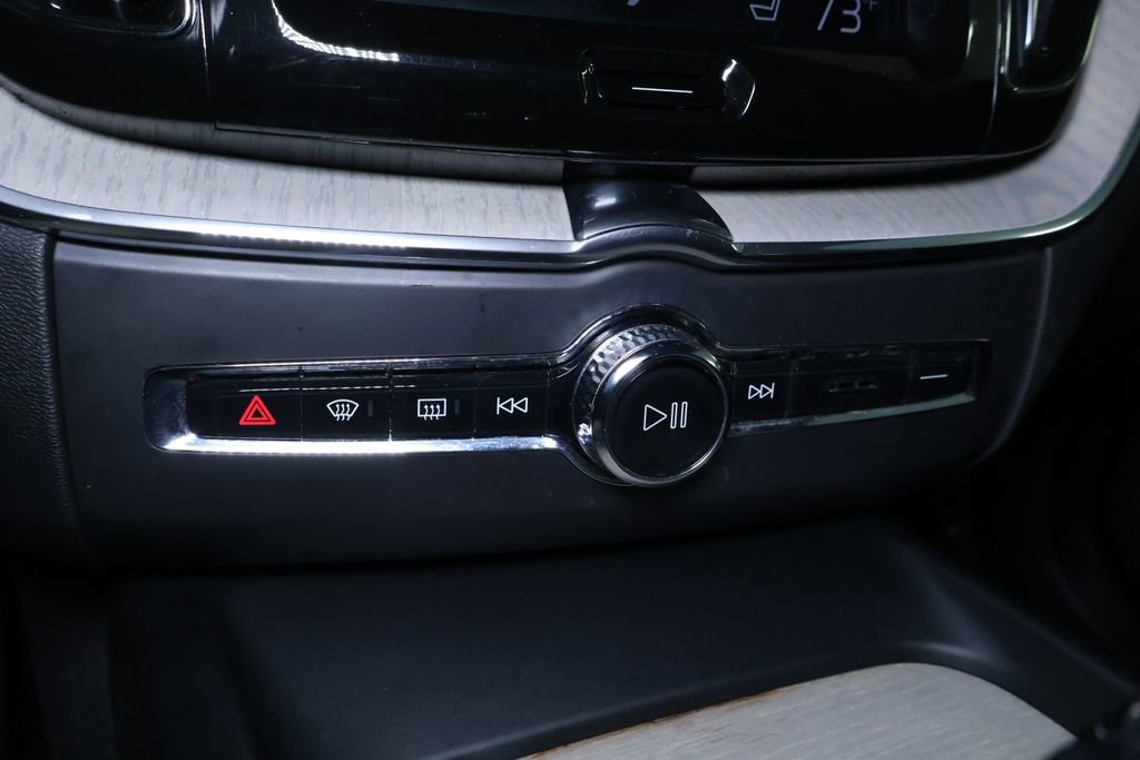 Used 2018 Volvo XC60 T6 Inscription w/ Convenience Package image 33