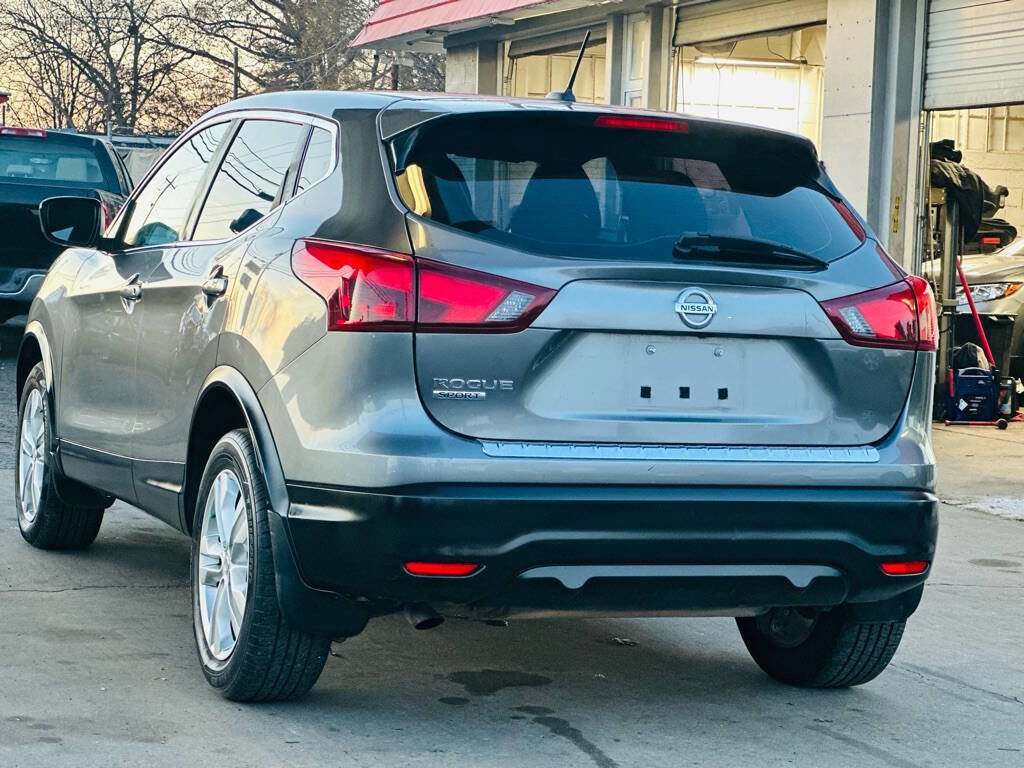 Used 2017 Nissan Rogue Sport S w/ S Appearance Package image 8