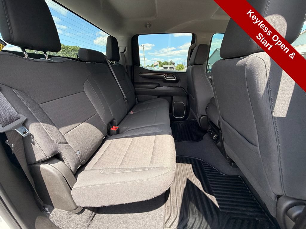 Used 2024 Chevrolet Silverado 1500 LT AWD/4WD image 34