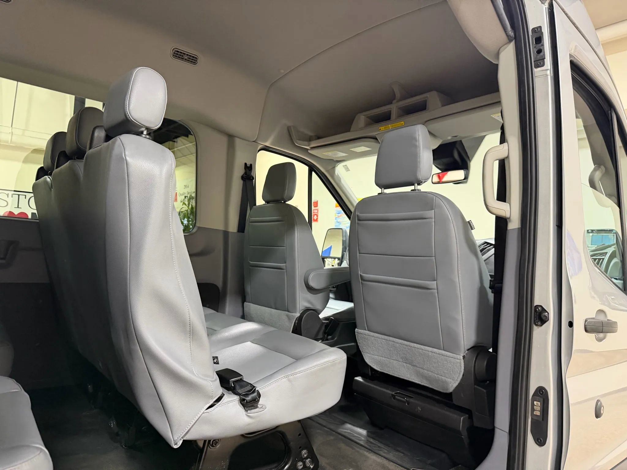 Used 2017 Ford Transit 350 XL RWD image 29