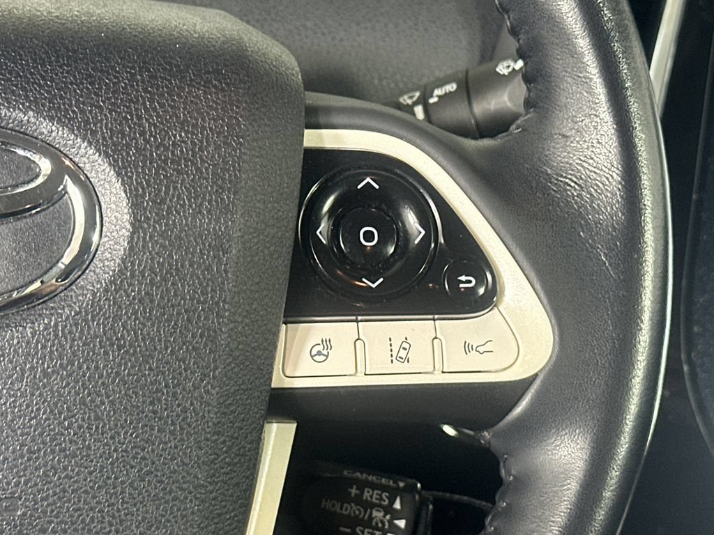 Used 2017 Toyota Prius Prime Advanced FWD image 25