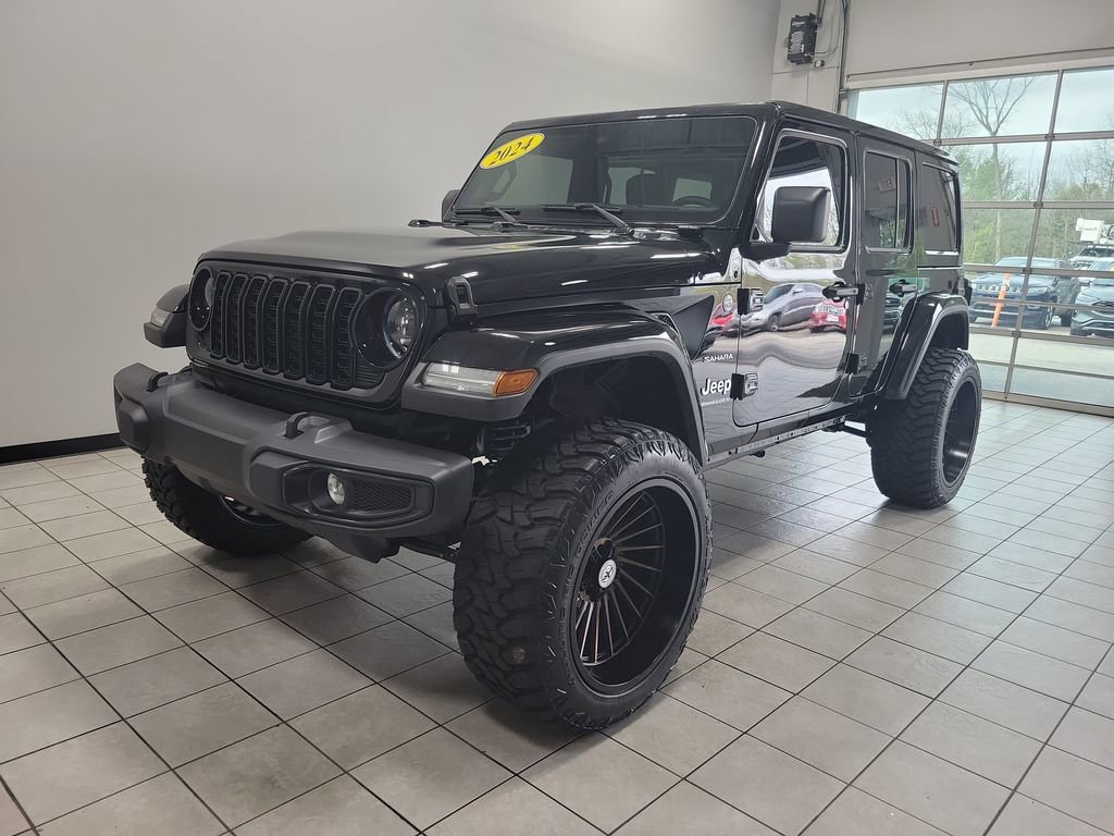 Used 2024 Jeep Wrangler Sahara w/ Safety Group image 3