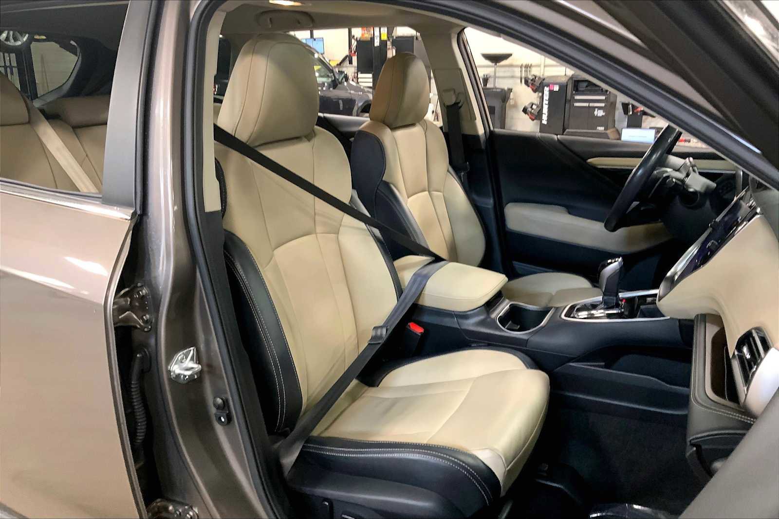 Certified 2021 Subaru Outback Limited image 7