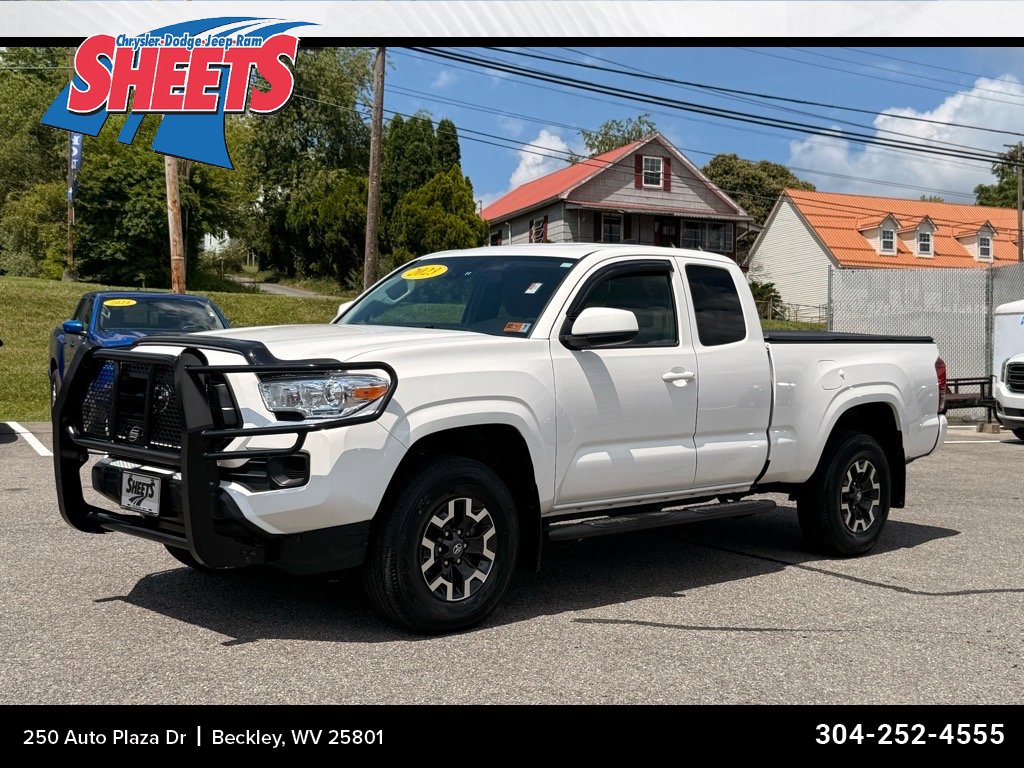 Used 2023 Toyota Tacoma SR w/ SR Convenience Package