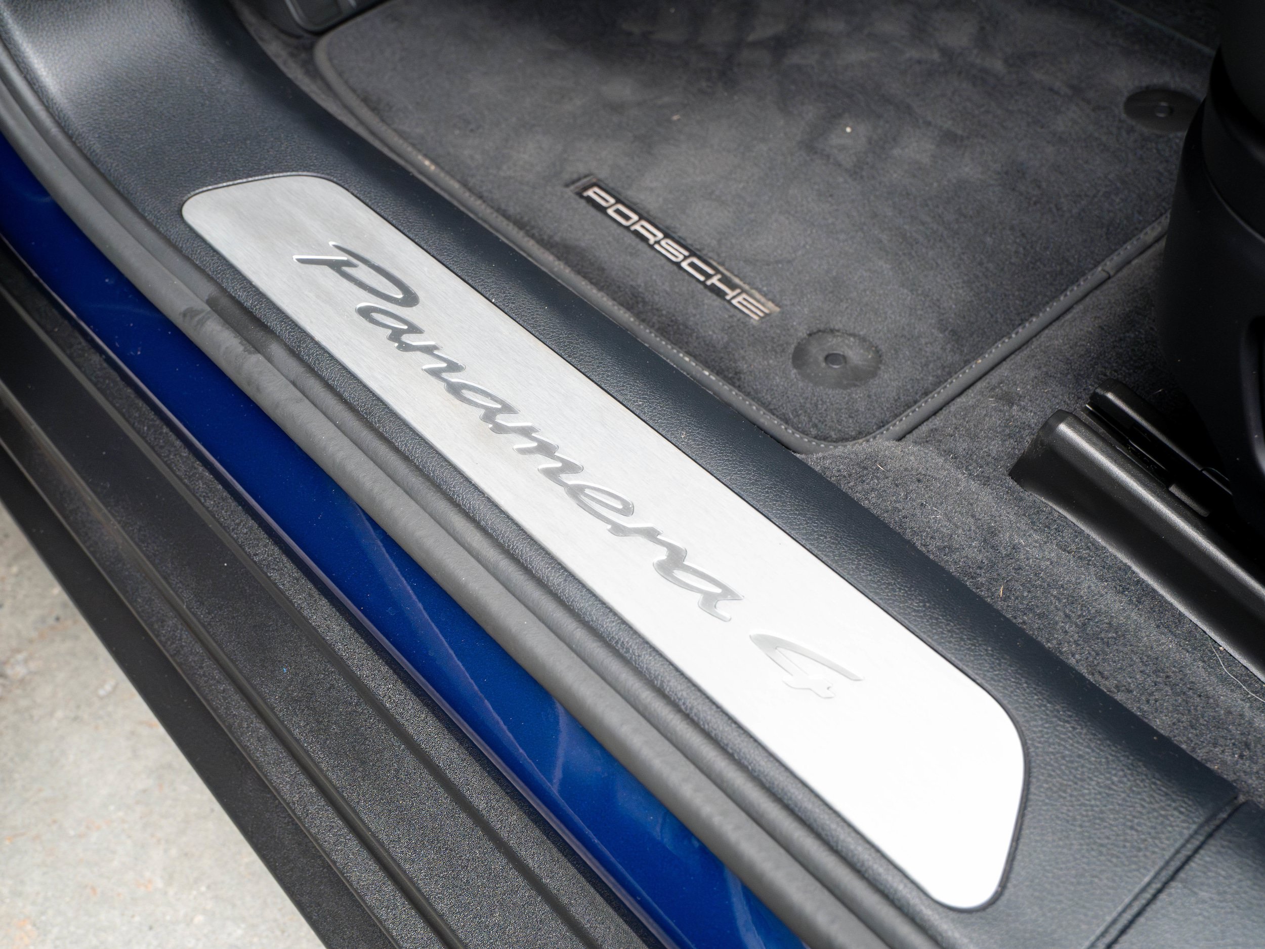 Certified 2024 Porsche Panamera 4 AWD/4WD image 31