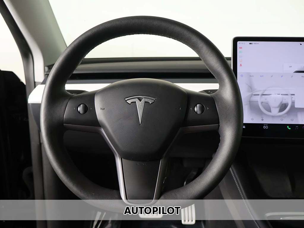 Used 2024 Tesla Model Y Performance AWD/4WD image 5