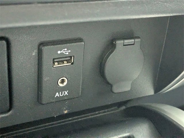 Used 2017 Nissan Titan PRO-4X image 23