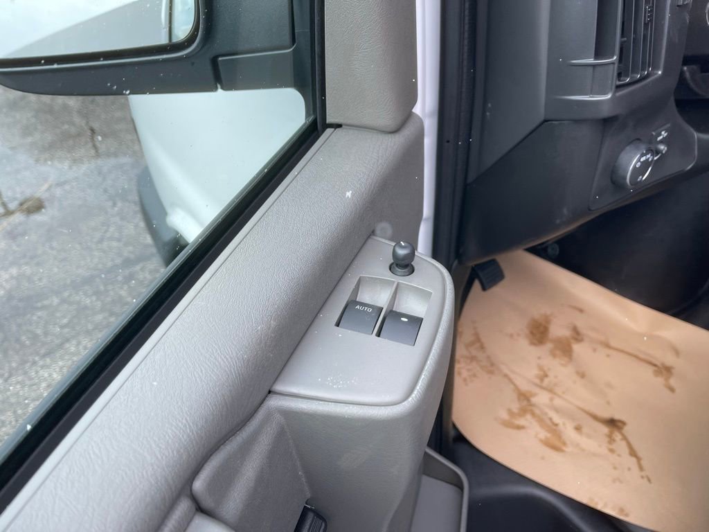 New 2025 Chevrolet Express 2500 w/ Driver Convenience Package image 10