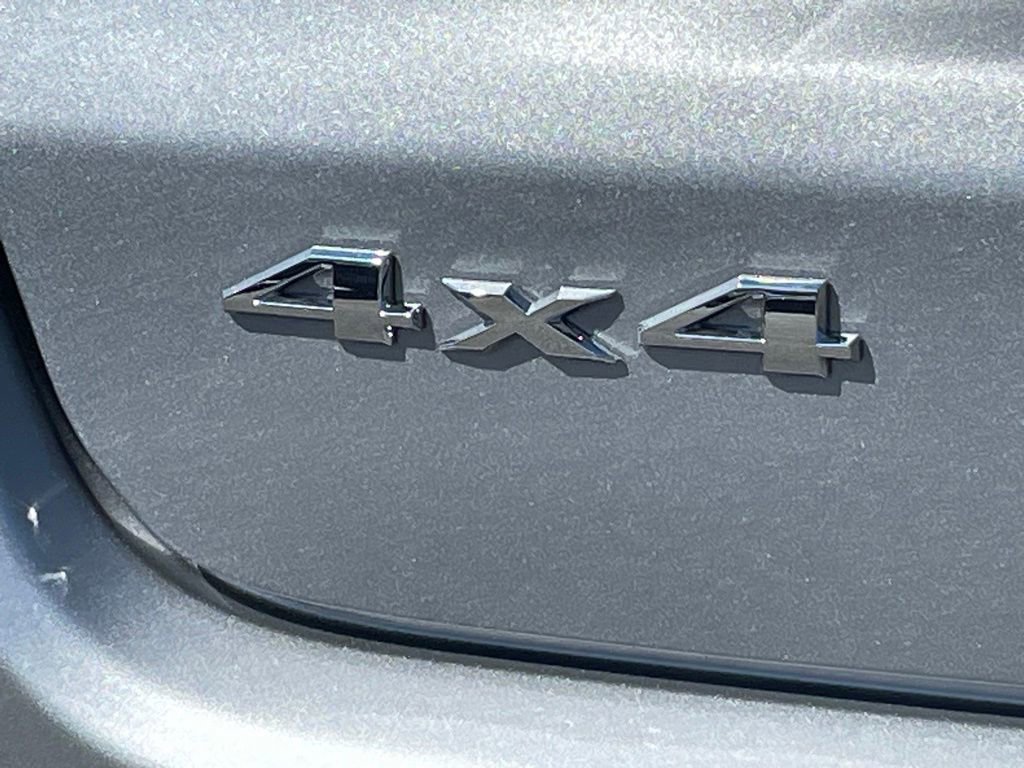 Certified 2022 Jeep Compass Limited w/ Sun and Sound Group image 24