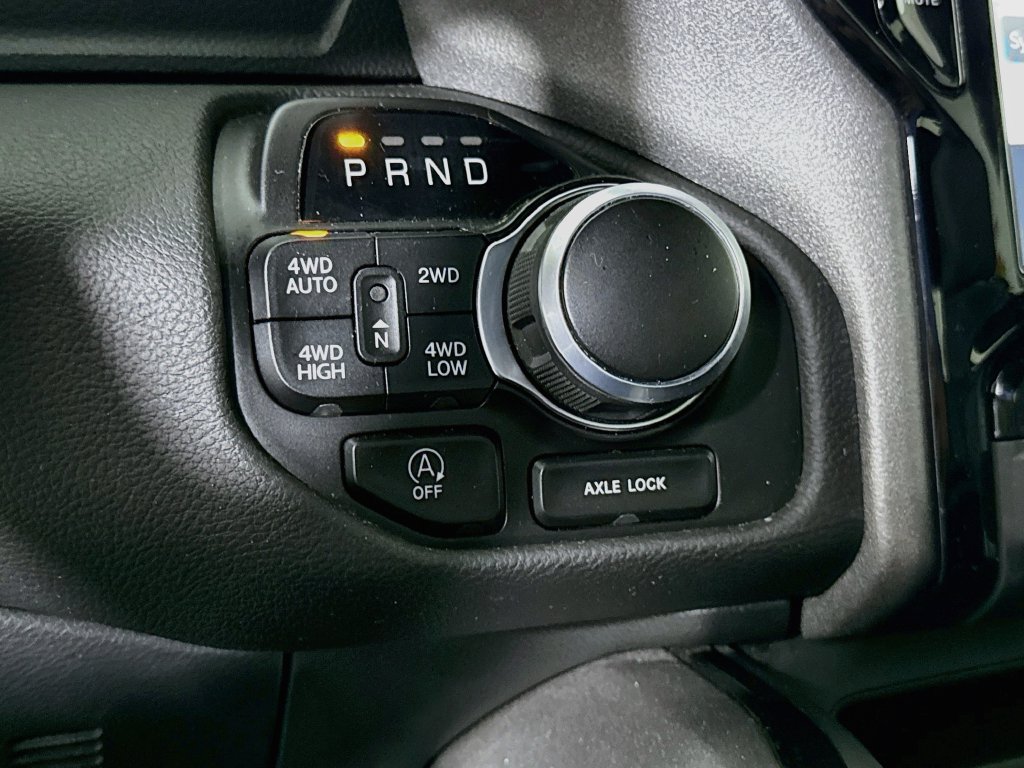 Used 2024 RAM 1500 Big Horn AWD/4WD image 11