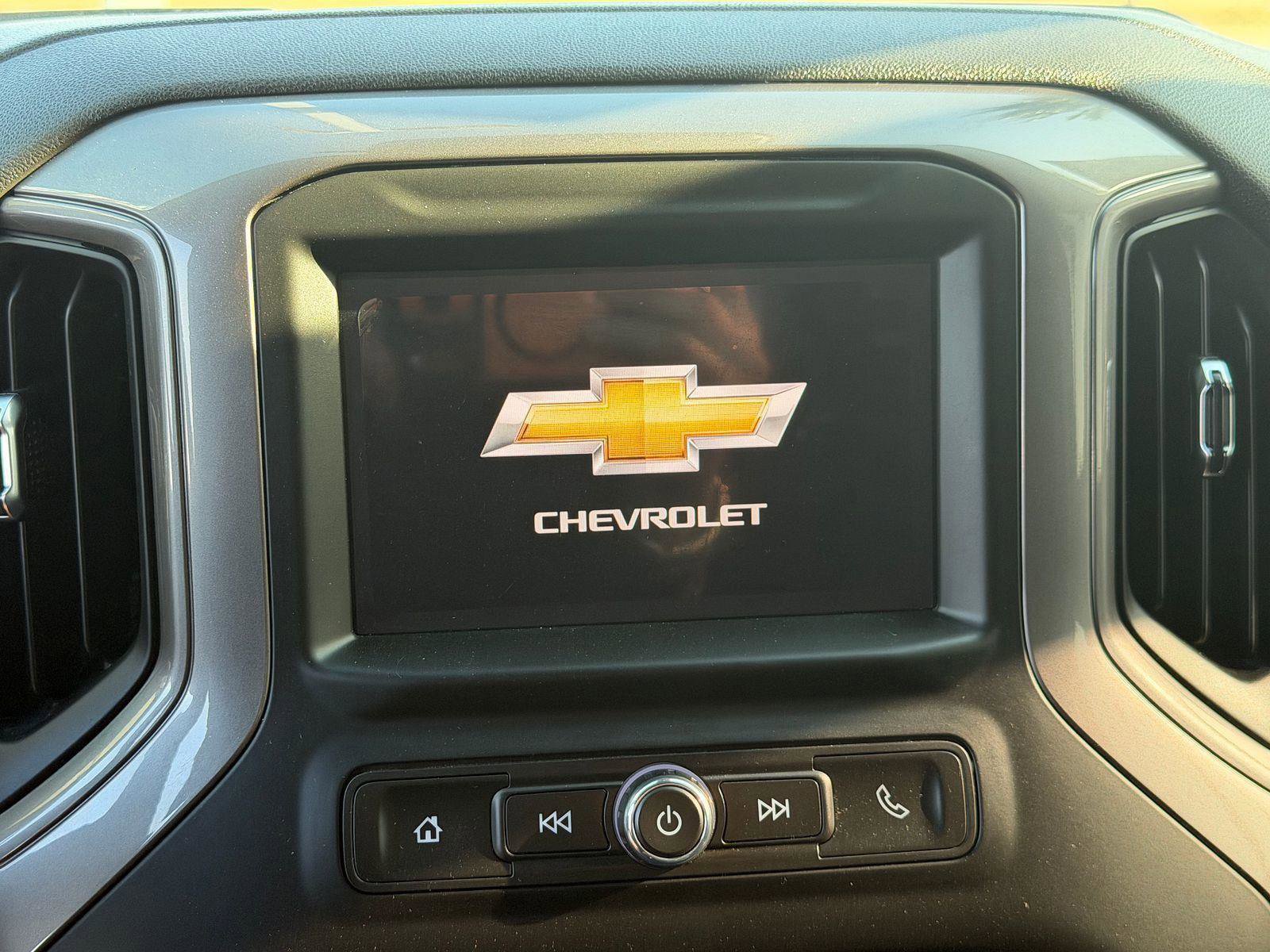 Used 2024 Chevrolet Silverado 1500 Custom Trail Boss w/ LPO, Dark Essentials Package image 2