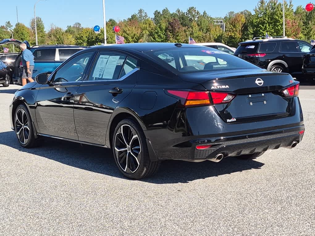 Used 2025 Nissan Altima 2.5 SR FWD image 4